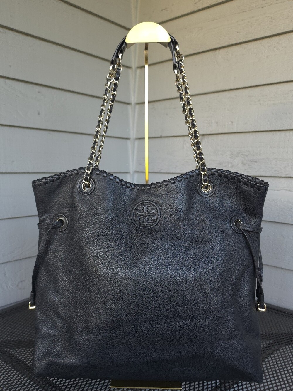 Tory Burch Marion Slouchy Black Pebbled Leather Gold Chain Tote - Picture 1 of 9